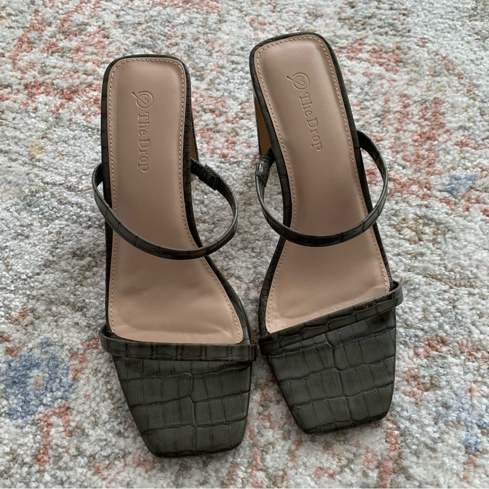 Amazon “The Drop” Square-Toed Heels